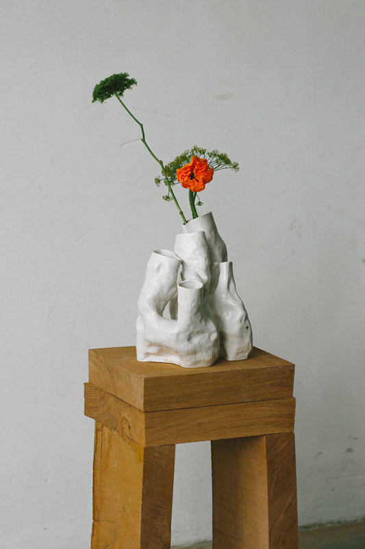 Vase IV